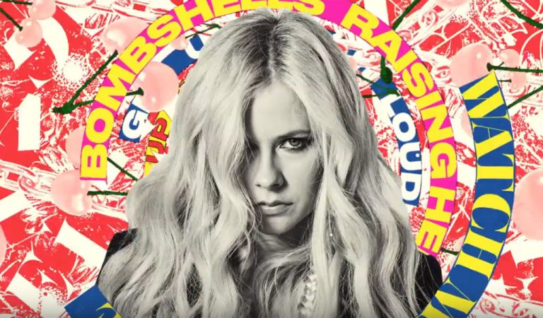 Перевод песни  Avril Lavigne feat Nicki Minaj — Dumb Blonde