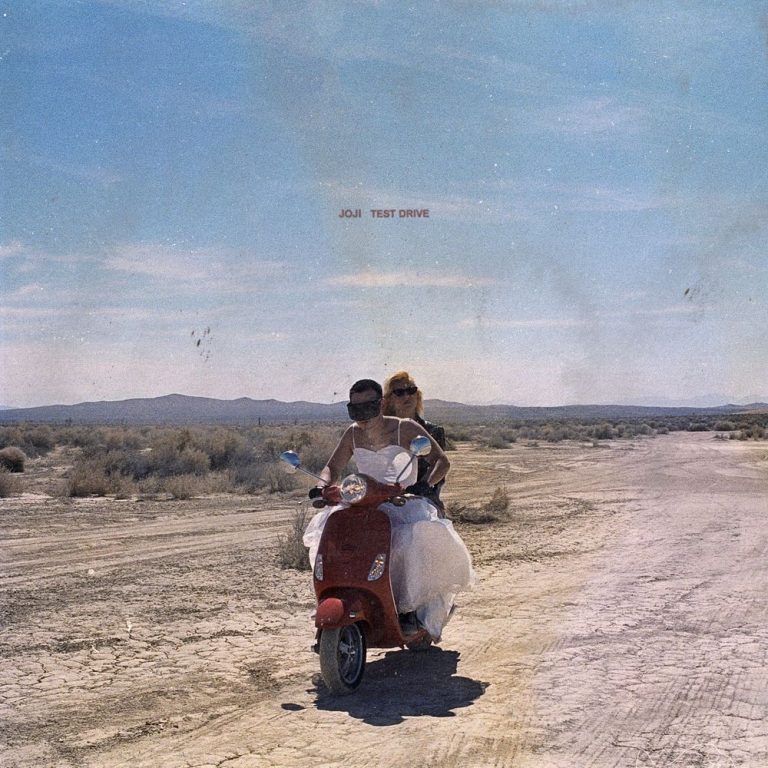 Перевод песни  Joji — TEST DRIVE